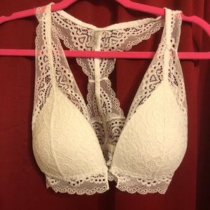 White bralette snaps in front still has tags